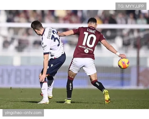 汉堡灵活多变防守反击,轮换可根据对手调整三套阵型 汉堡灵活多变防守反击,轮换可根据对手调整三套阵型